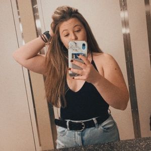 Meet your Posher, Isabella